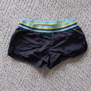 Lorna Jane shorts! Size extra small. cute details